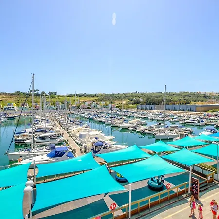 Апартаменты Vista Marina *