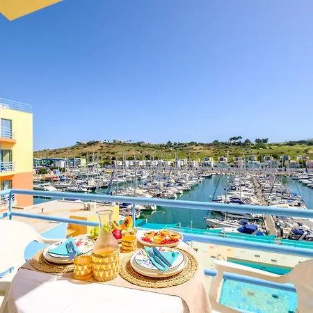 Апартаменты Vista Marina *